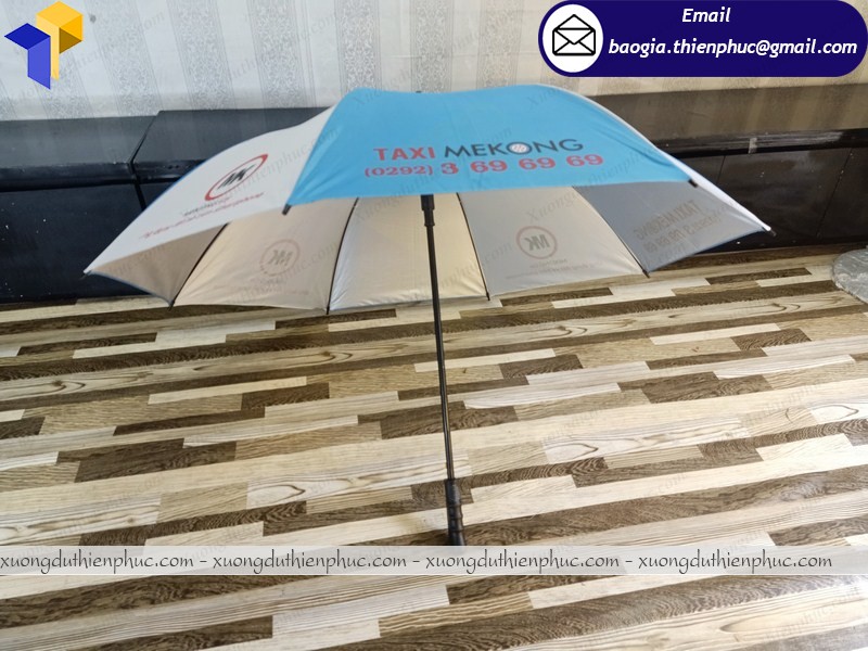 dù cầm tay quảng cáo giá bao nhiêu
